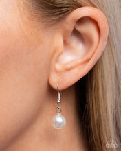 Load image into Gallery viewer, Dare to be Surprised Blue Necklace