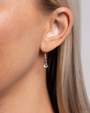 Load image into Gallery viewer, Graduated Glitter White Necklace