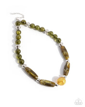 Load image into Gallery viewer, Sneaky Swirls Green Necklace