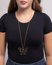 Load image into Gallery viewer, Skyward Shells Copper Necklace