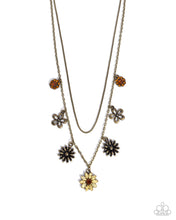 Load image into Gallery viewer, Glinting Garden Brass Necklace