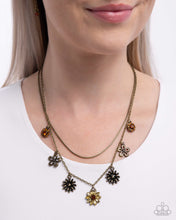 Load image into Gallery viewer, Glinting Garden Brass Necklace