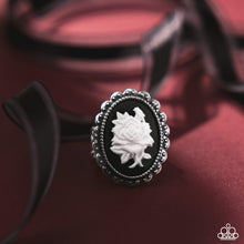 Load image into Gallery viewer, Beautiful Bloom White Ring