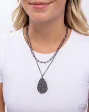 Load image into Gallery viewer, Druzy Delight Black Necklace