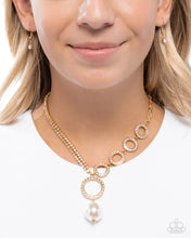 Load image into Gallery viewer, Refined Rapid Gold Necklace