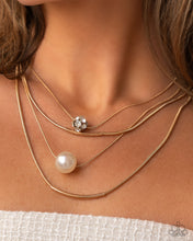 Load image into Gallery viewer, Phenomenal Pearls Gold Necklace