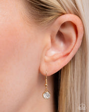 Load image into Gallery viewer, Phenomenal Pearls Gold Necklace