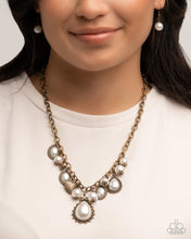 Load image into Gallery viewer, Pearly Prelude Brass Necklace