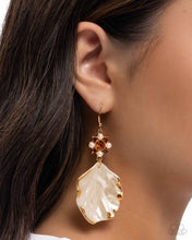 Load image into Gallery viewer, Coastal Candidate Brown Earrings