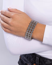Load image into Gallery viewer, Passionate Pattern Silver Bracelet