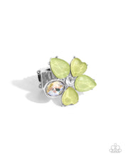 Load image into Gallery viewer, Fanciful Feature Green Ring