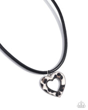 Load image into Gallery viewer, Ferocious Flirt Black Necklace