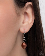 Load image into Gallery viewer, Princess Avenue Brown Necklace