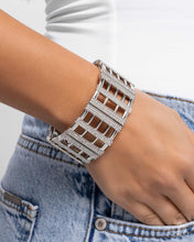 Load image into Gallery viewer, Vertical Vanity White Bracelet