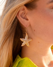 Load image into Gallery viewer, Starfish Spectacle Gold Earrings