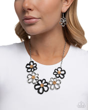 Load image into Gallery viewer, Beau Bouquet Black Necklace