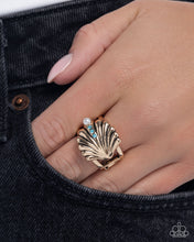 Load image into Gallery viewer, Seashell Side Blue Ring