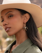 Load image into Gallery viewer, Soaring Stones White Earrings