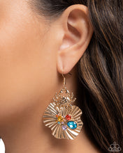 Load image into Gallery viewer, Capricious Crab Gold Earrings