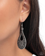 Load image into Gallery viewer, Teardrop Tremolo Silver Earrings