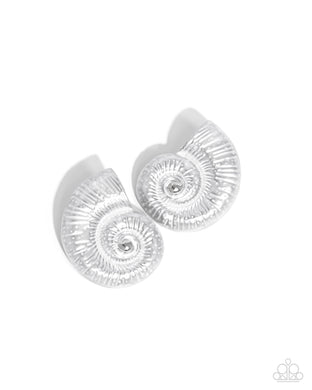 Chill Conch White Earrings