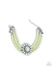 Load image into Gallery viewer, Perceptive Pearls Green Bracelet