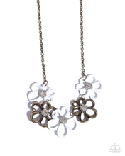 Load image into Gallery viewer, Beau Bouquet Brass Necklace