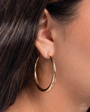 Load image into Gallery viewer, Sleek Selvage Gold Hoop Earrings