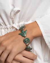Load image into Gallery viewer, Coastal Shelf Copper Necklace