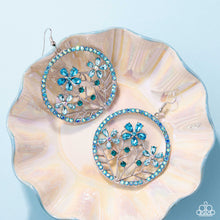 Load image into Gallery viewer, Basic Bouquet Blue Earrings