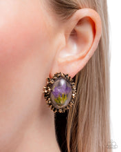 Load image into Gallery viewer, Elaborately Encased Gold Post Earrings