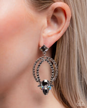 Load image into Gallery viewer, Karma Knockout Silver Earring