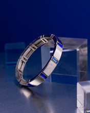 Load image into Gallery viewer, Glistening Gesture - Blue