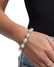 Load image into Gallery viewer, Pronged Palace Pink Bracelet
