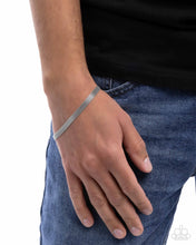 Load image into Gallery viewer, Mesh Maverick Silver Men’s Bracelet