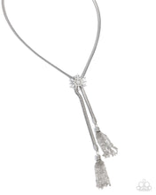 Load image into Gallery viewer, Snowflake Season White Necklace