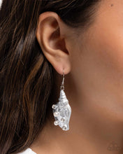 Load image into Gallery viewer, Coastal Conch White Earrings