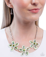 Load image into Gallery viewer, Prismatic Prestige Green Necklace