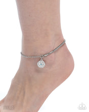 Load image into Gallery viewer, Glistening Growth Blue Anklet