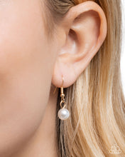 Load image into Gallery viewer, Pearl Premiere Gold Necklace