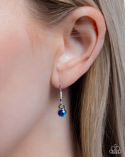 Load image into Gallery viewer, Teardrop Timeline Green Necklace