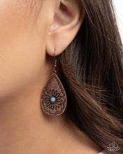 Load image into Gallery viewer, Teardrop Trade Copper Earrings