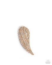 Load image into Gallery viewer, Angelic Affection Gold Brooch