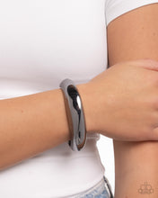 Load image into Gallery viewer, Sleek Sojourn Black Hinged Bracelet