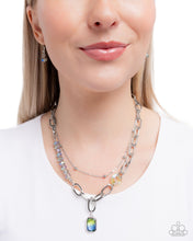Load image into Gallery viewer, Transparent Tapestry Green Necklace