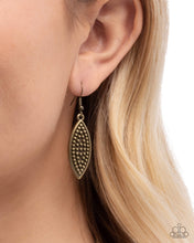 Load image into Gallery viewer, Textured Tutelage Brass Necklace