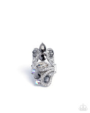 Load image into Gallery viewer, True Teardrops Silver Ring