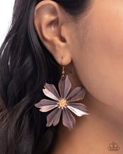 Load image into Gallery viewer, Floral Fascination Copper Earrings
