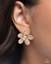 Load image into Gallery viewer, Blooming Boutique Gold Earrings