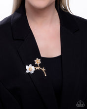 Load image into Gallery viewer, Blooming Boutonniere Gold Brooch